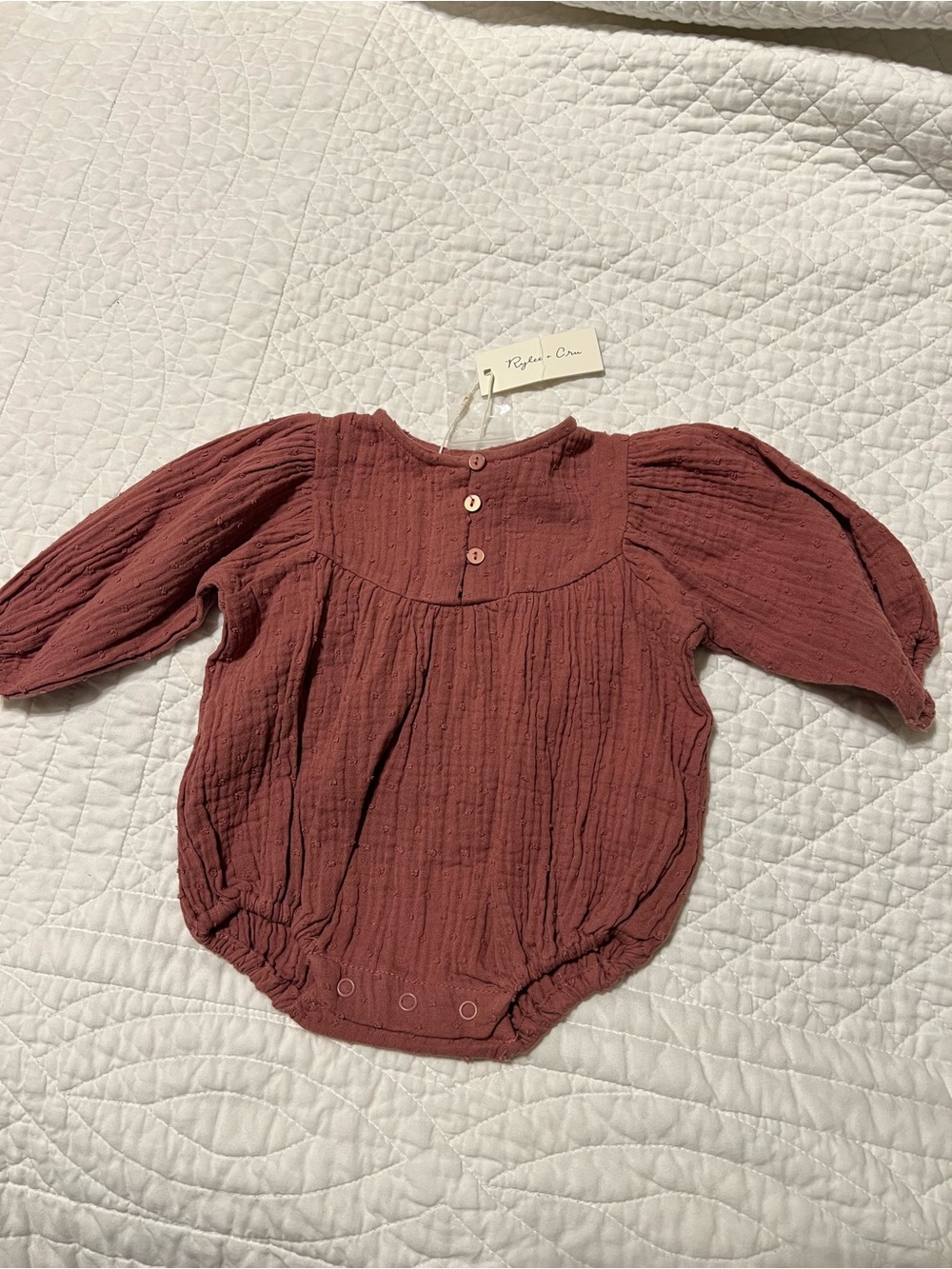 NEW Rylee + Cru Raspberry Gwen Button-Front Long Sleeve Bubble Romper - Picture 2 of 8